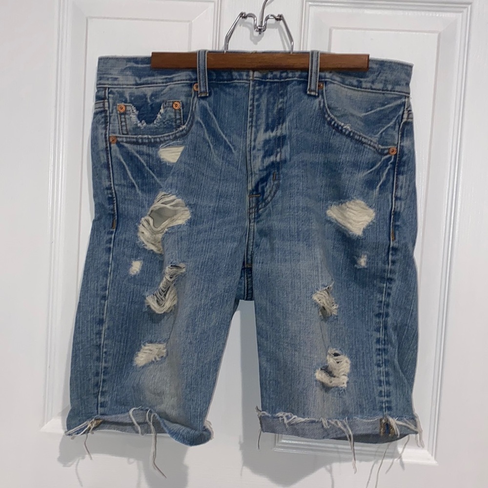 American eagle distressed denim shorts